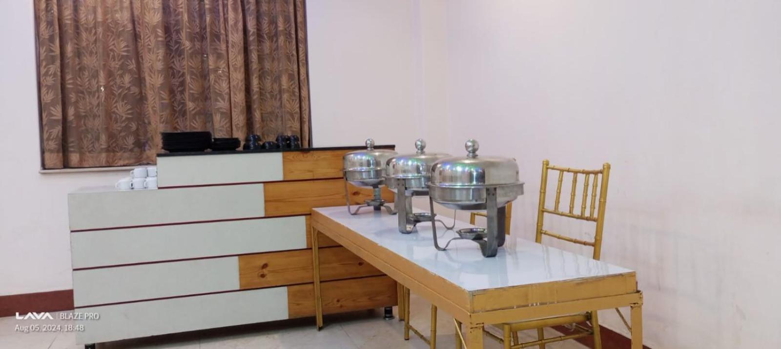 Hotel Amenda Prime Near Igi Airport 5*