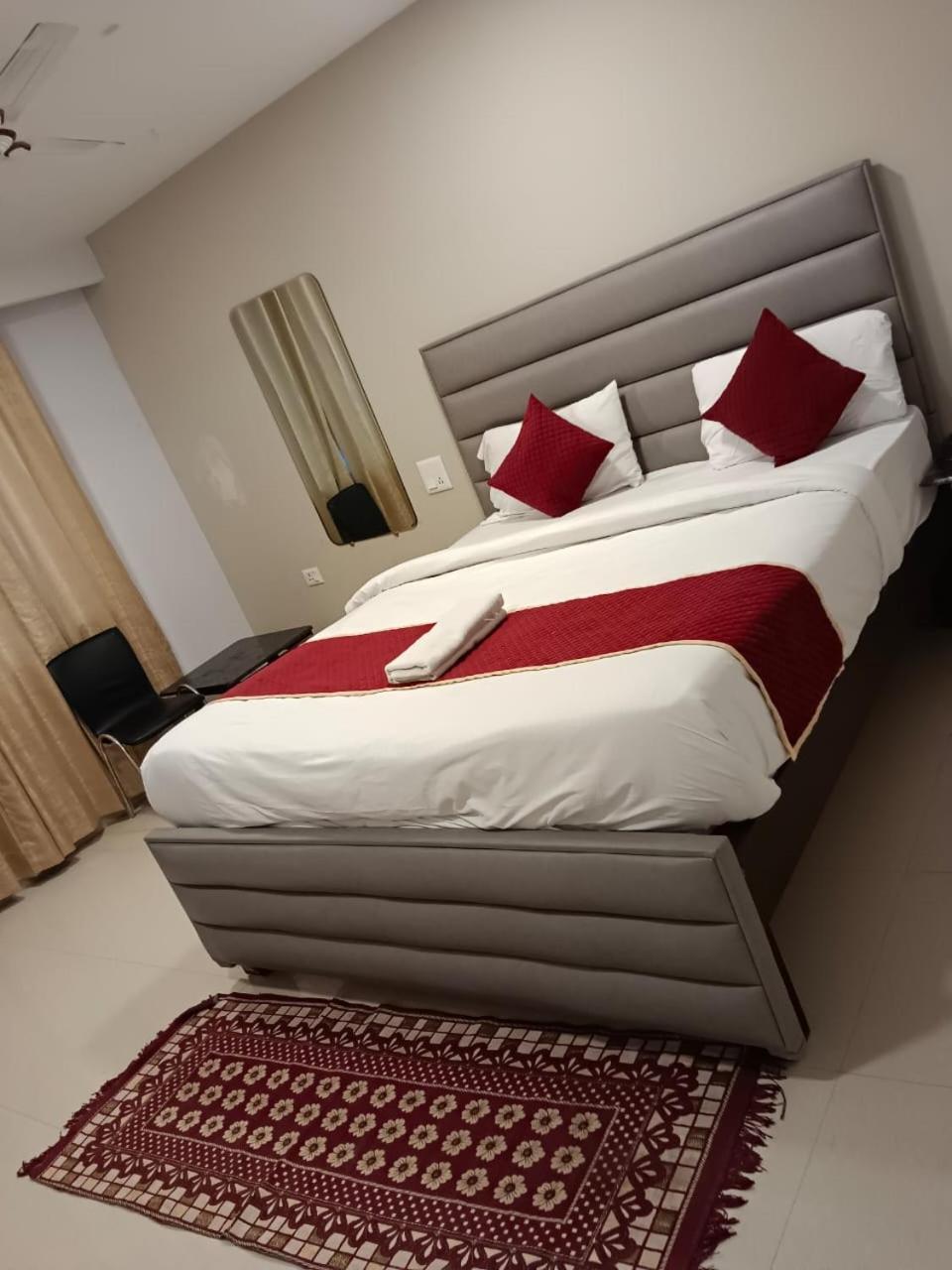 Amenda Prime Near Igi Airport